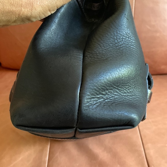 🤎🤍🤎💋Beautiful Authentic Gucci Satchel 👜🤎🤍🤎 - Picture 11 of 14